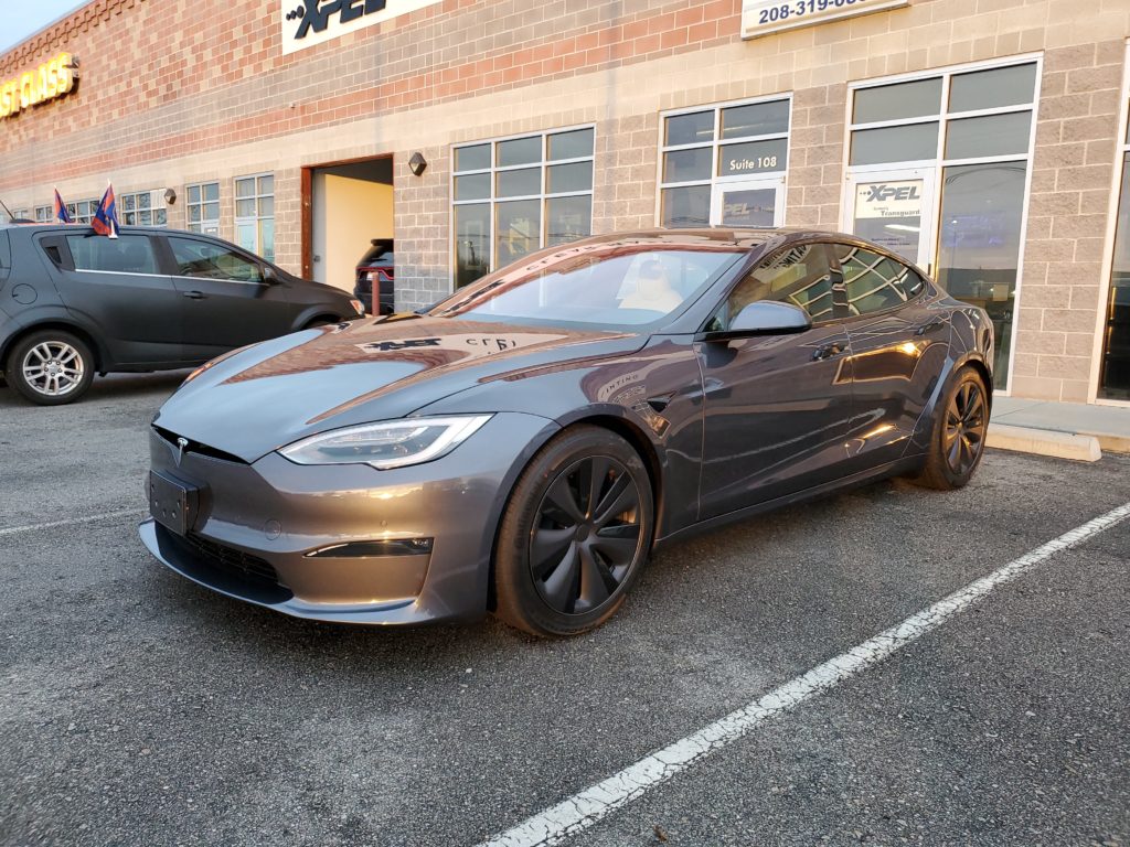 2021 tesla model S all glass prime xr plus 70 window tint